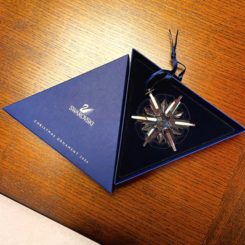 Swarovski Holiday Ornament 2006